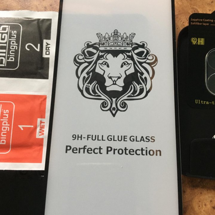 Защитные стекла для iPhone XR