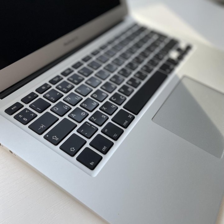 MacBook Air A1466