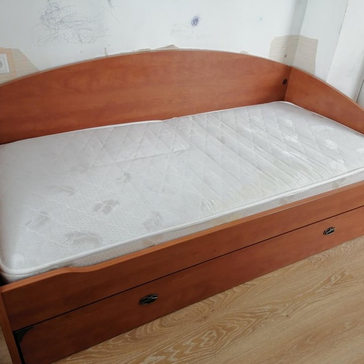 Подростковая кровать
