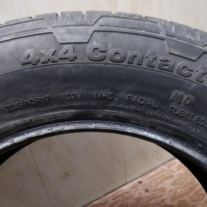 Continental 4x4 contact 235/60 r17