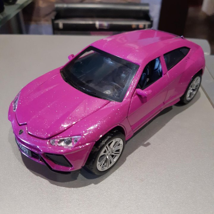 Lamborgini Urus 1:32