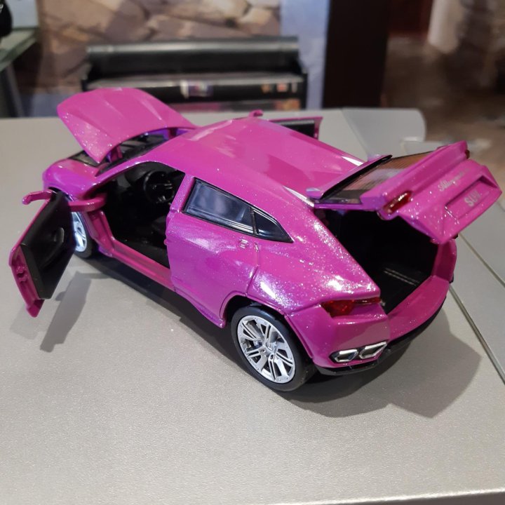 Lamborgini Urus 1:32