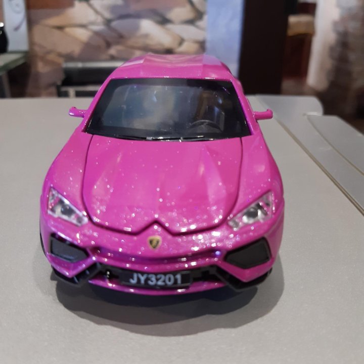 Lamborgini Urus 1:32