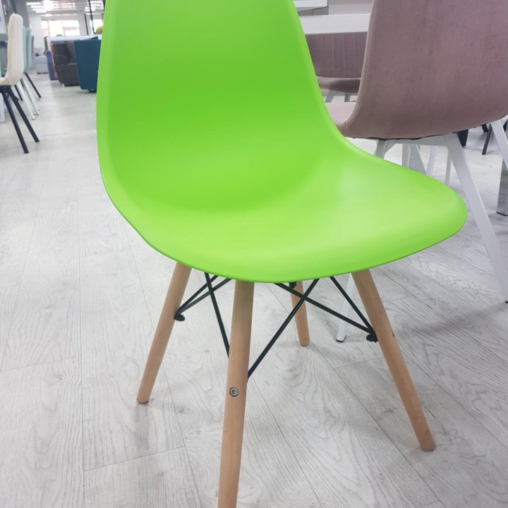 Стулья Eames