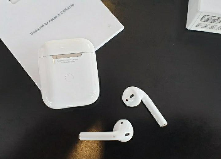 AirPods 2 поколения