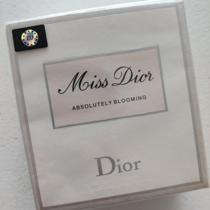 Парфюмерная вода Dior Miss Dior Absolutely Bloomin