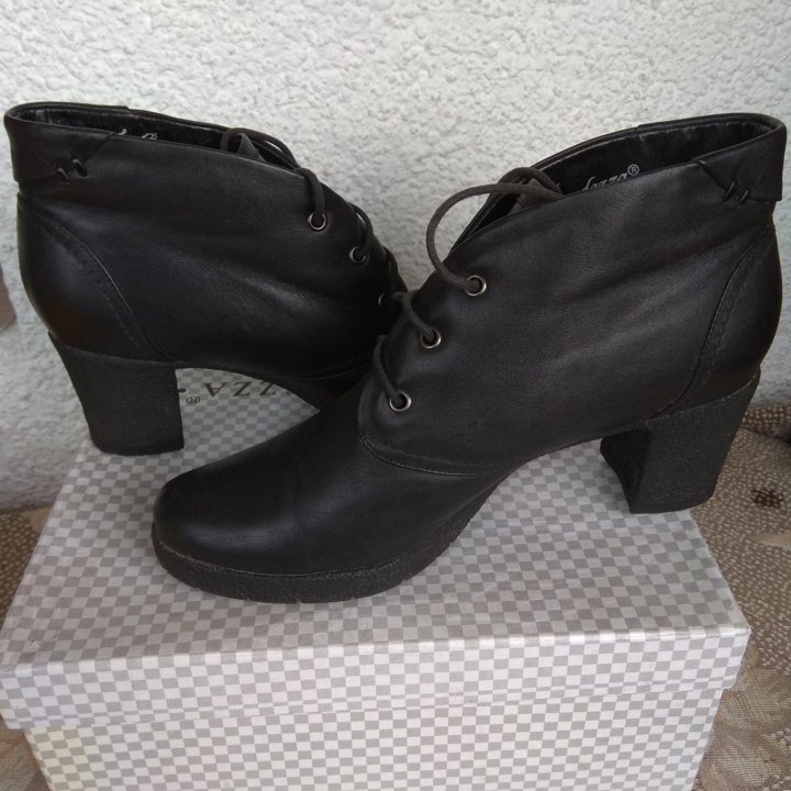 Женская обувь