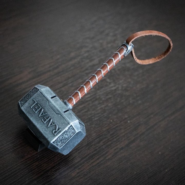 Молот Тора (Thor Hammer) миниатюра 1:4 (С надписью