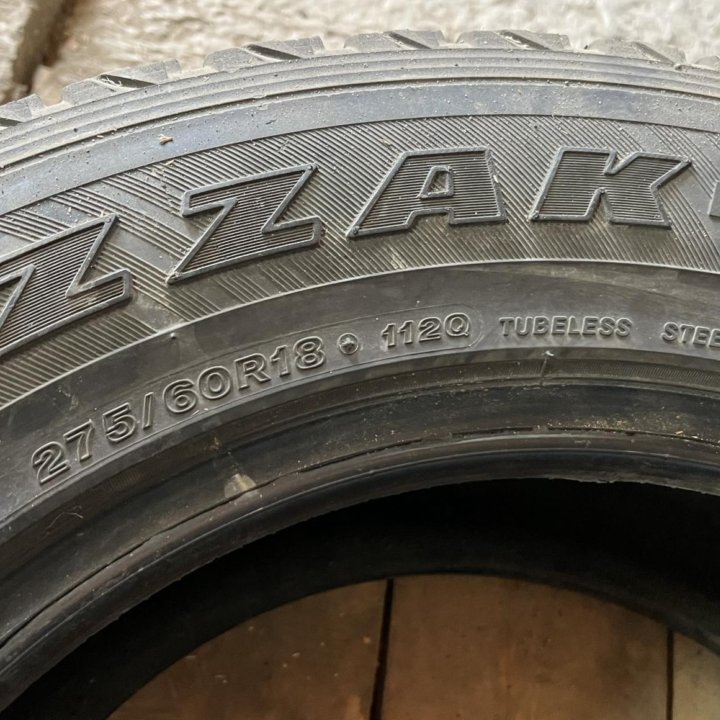 Один баллон Bridgestone Blizzak DM-Z3.