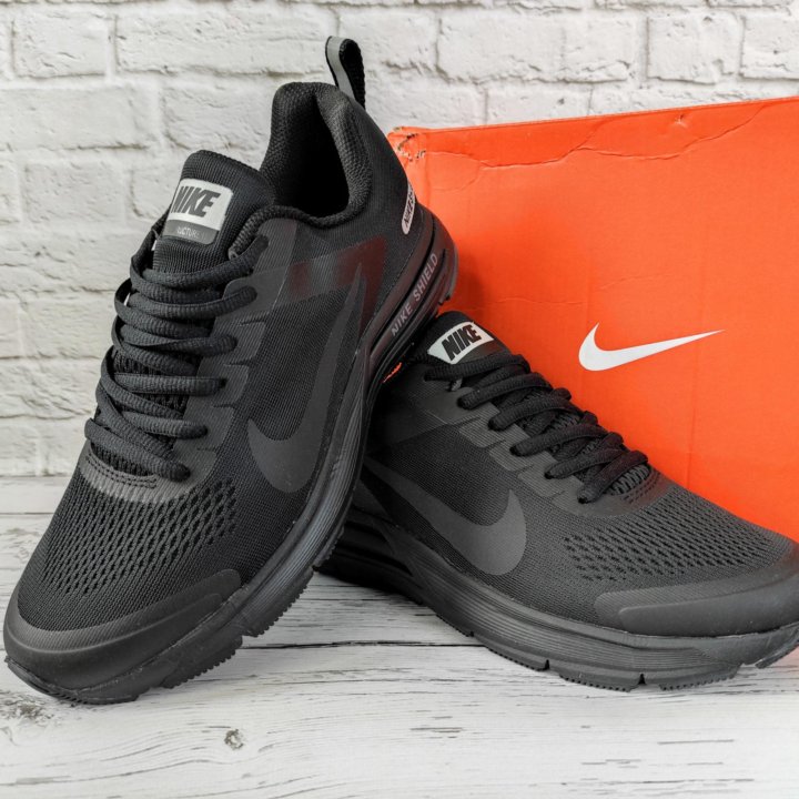 Кроссовки мужские Nike Zoom Structure 17 Shield