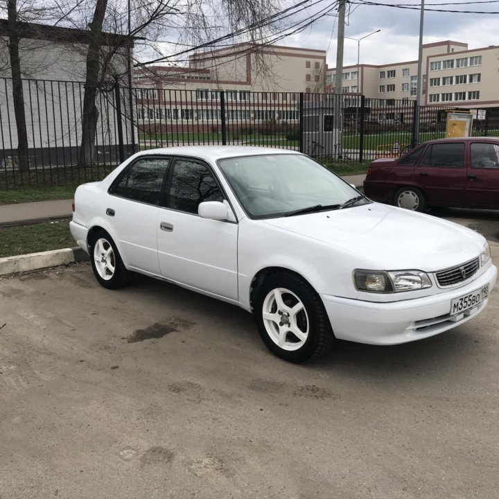 Toyota Corolla, 1999