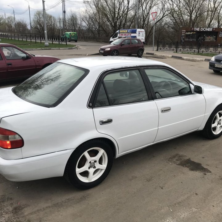 Toyota Corolla, 1999