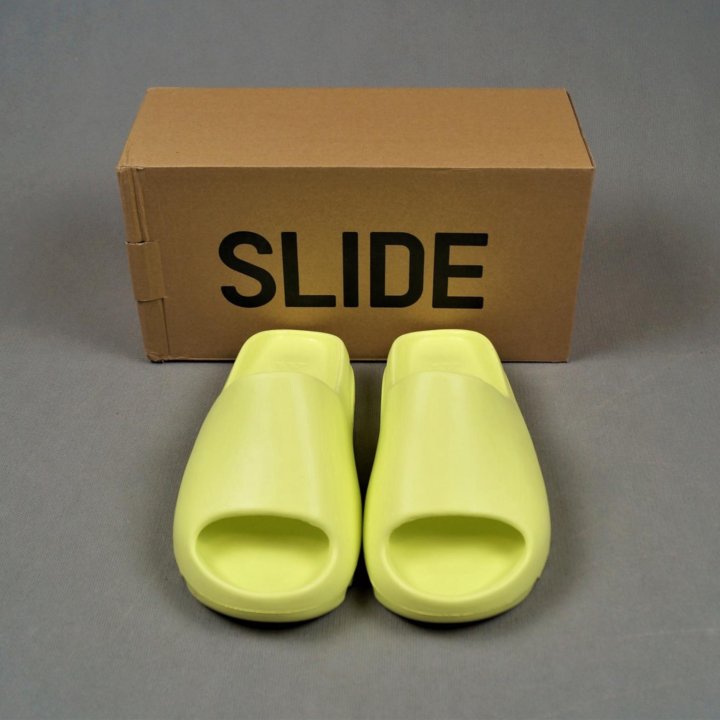 Шлепанцы Yeezy Slide