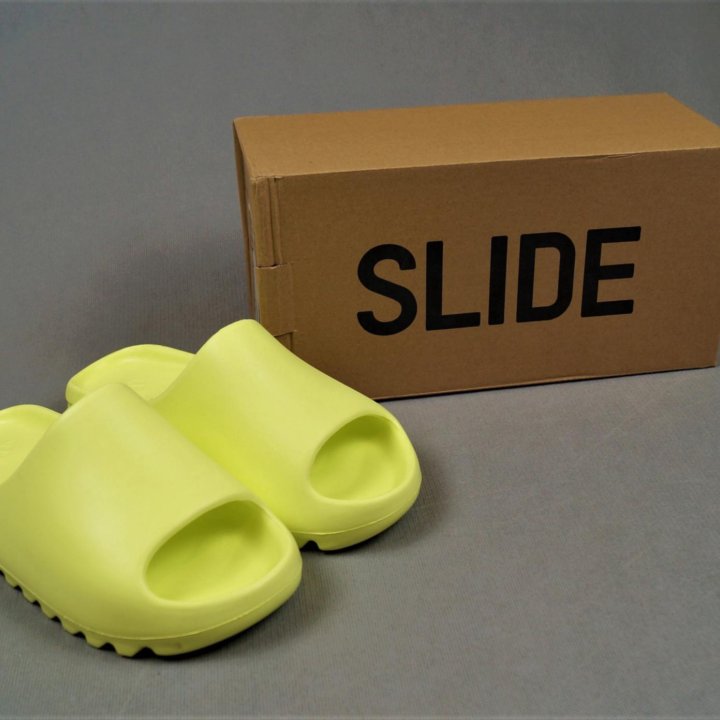 Шлепанцы Yeezy Slide