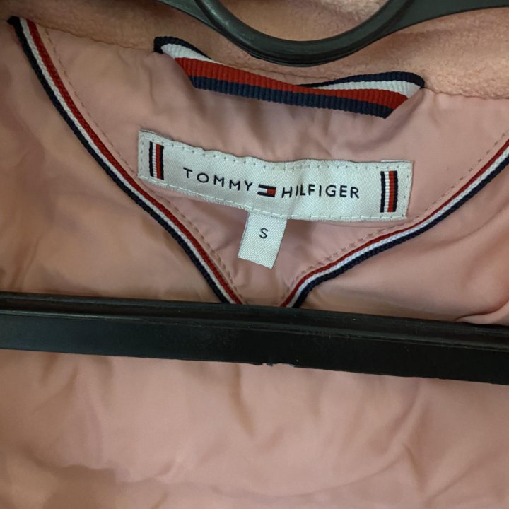 Женский пуховик Tommy Hilfiger