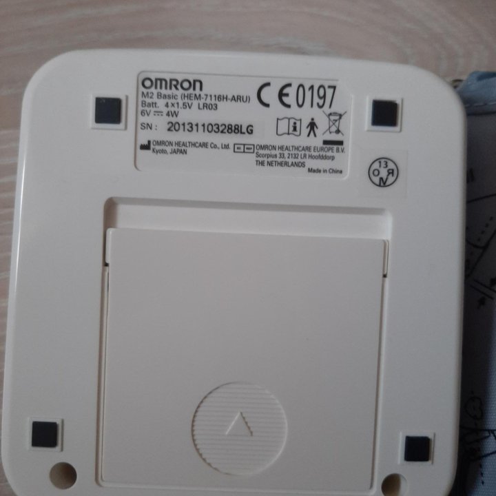 Тонометр Omron M2 Basic, HEM 7116H-ARU