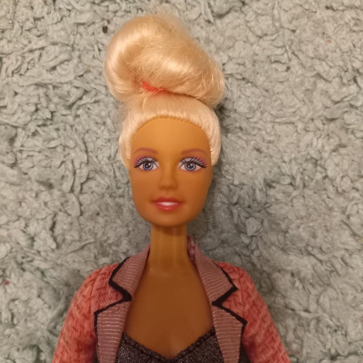 Кукла Barbie DFAOI