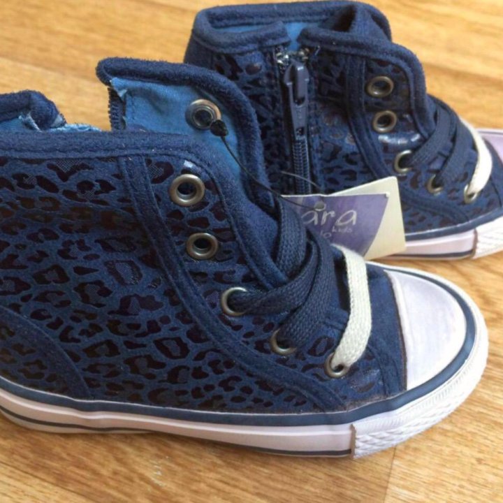 Ботинки на девочку Zara