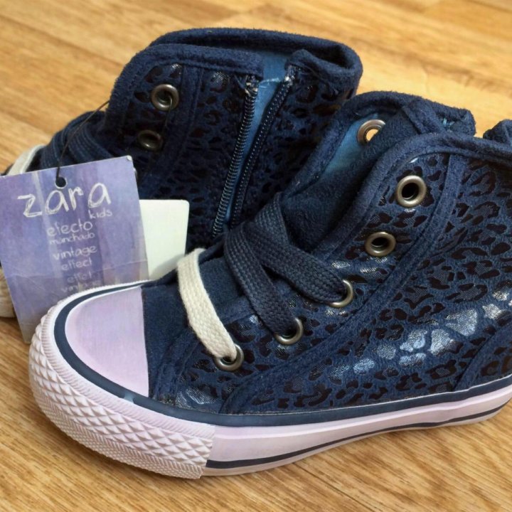Ботинки на девочку Zara