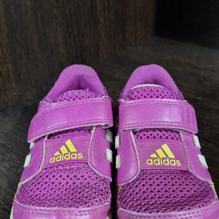 Кроссовки, ﻿Adidas