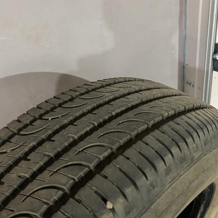 235/60 R16 летние износ 5%