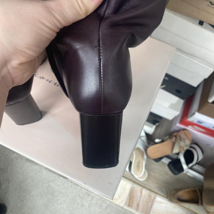 Продам ботинки