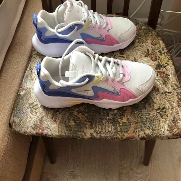 Кроссовки Reebok