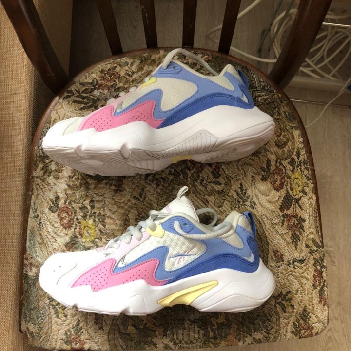 Кроссовки Reebok