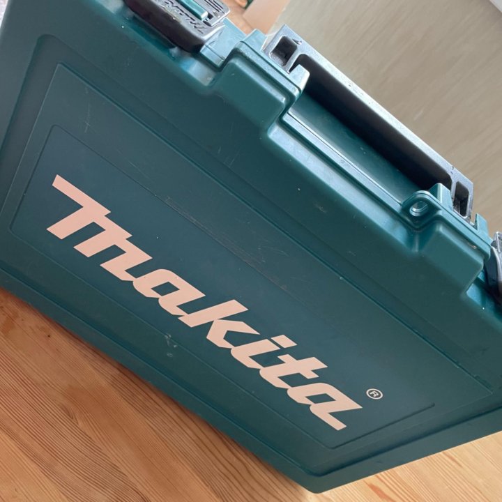 Перфоратор makita 2470