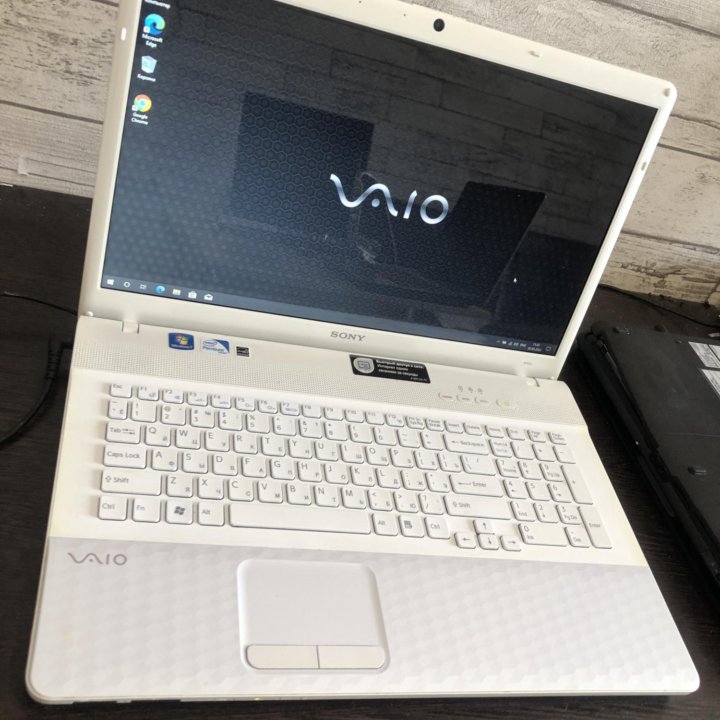 Большой, мощный Sony Vaio Intel 500gb