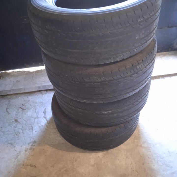 Bridgestone 285/60 R18