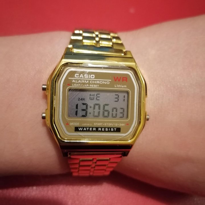 Часы Casio WR gold