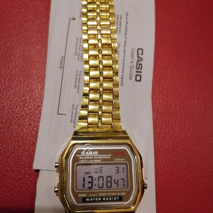 Часы Casio WR gold