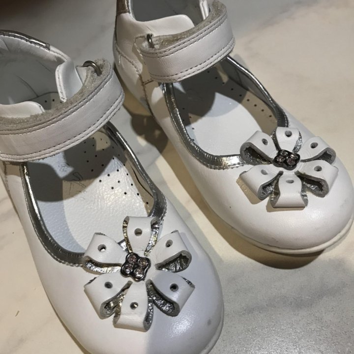 Туфельки на девочку