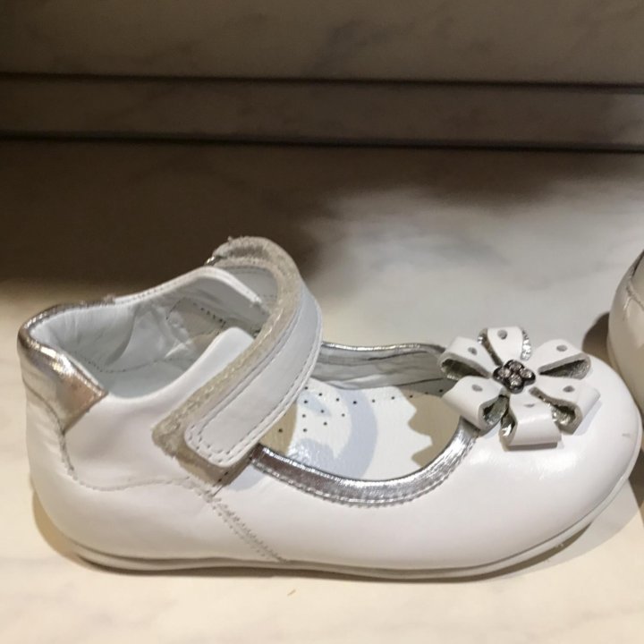 Туфельки на девочку