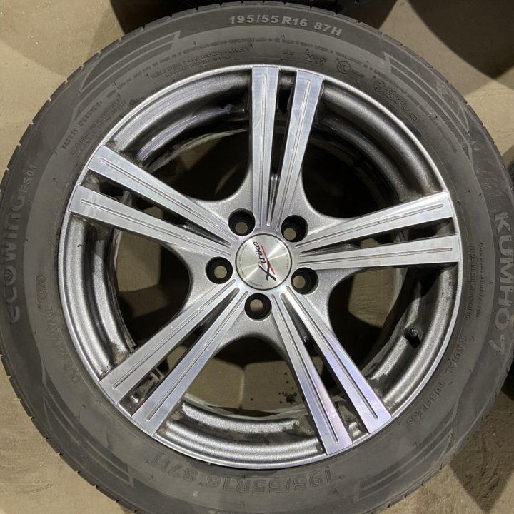 Диски R16 X’trike на резине Kumho ecowing es01