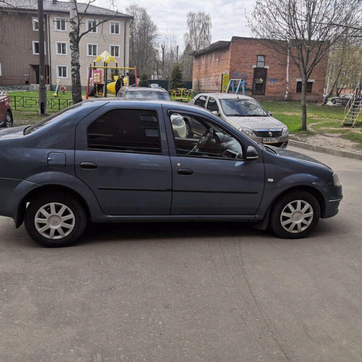 Renault Logan, 2012