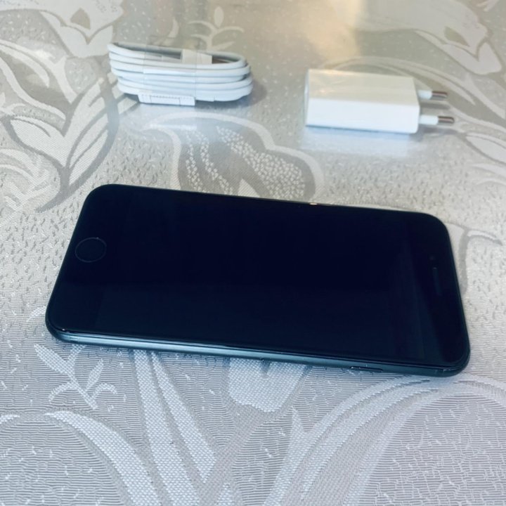 iPhone 7 32 gb black ,Акб 100%