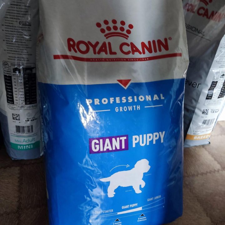 Корм для щенков крупных пород Royal Canin