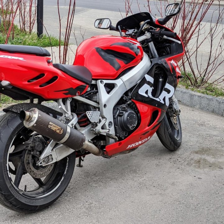 Honda CBR 900 RR fire blade