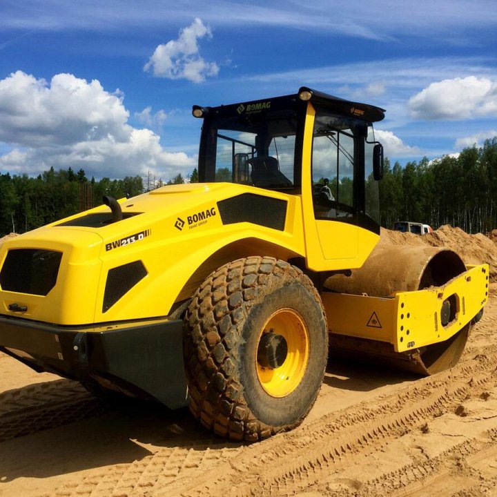 Аренда грунтового катка Bomag BW 213 D-4