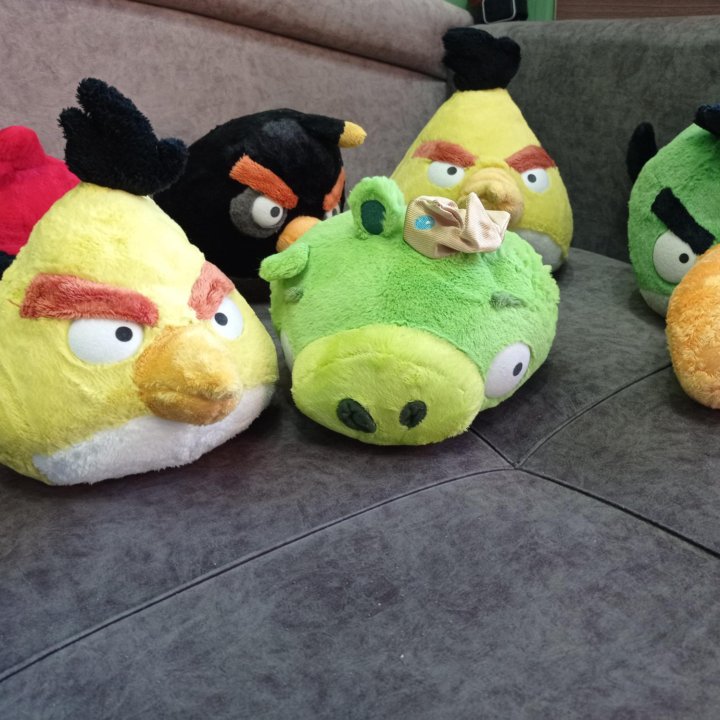 Angry Birds и Смешарики. Мягкие игрушки