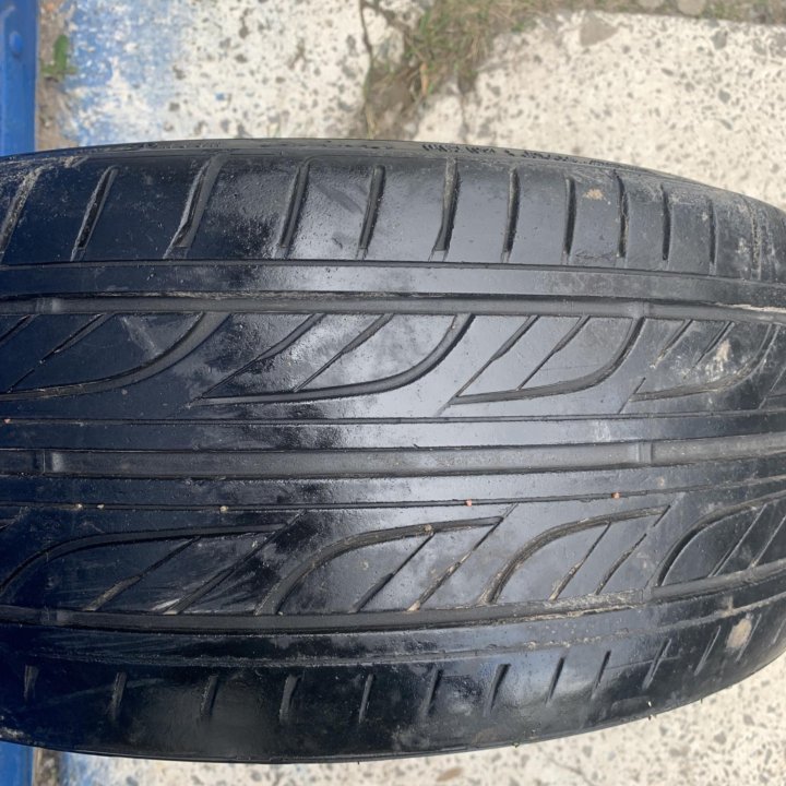 Goodyear Eagle LS2000 235/35/R19