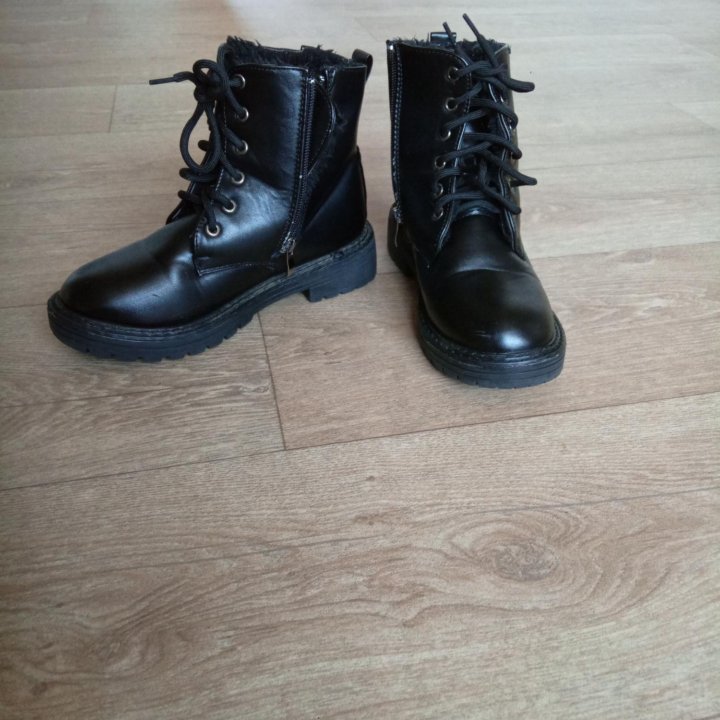 Ботинки для девушки