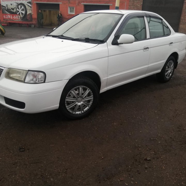 Nissan Sunny, 2002