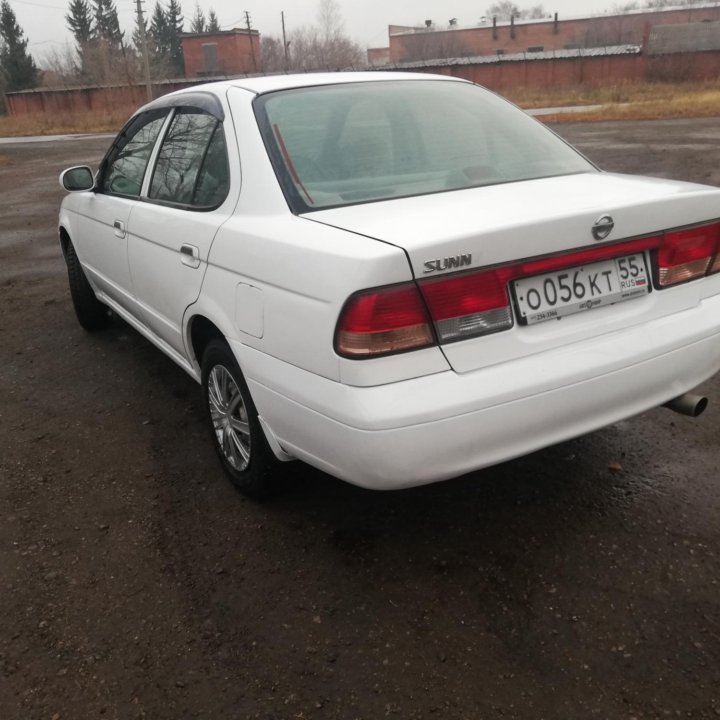 Nissan Sunny, 2002