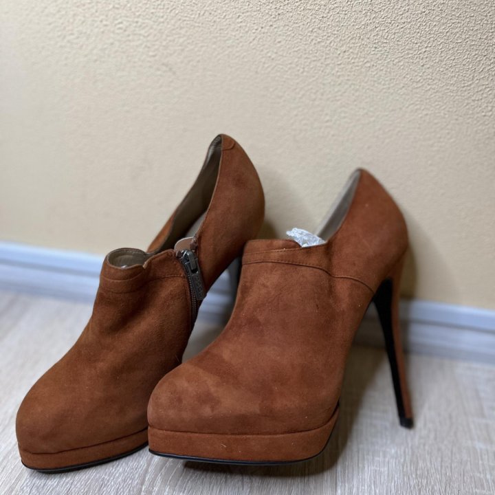 Ботильоны р37 .