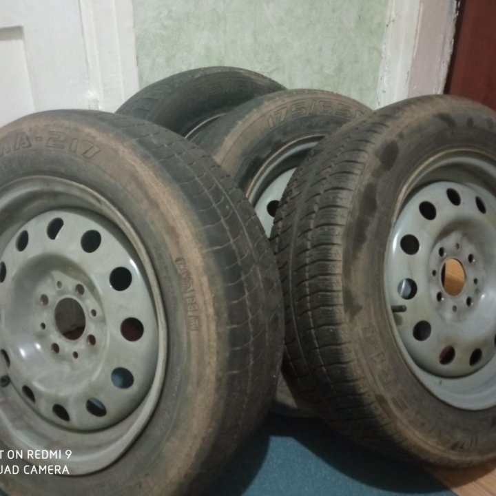 Шины с дисками 175/65 R 14