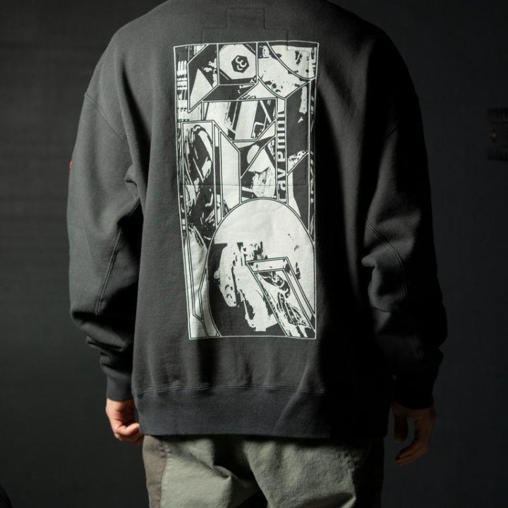 Свитшот CAV empt Production and Consumption Crew