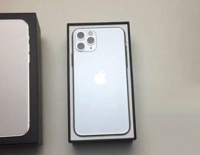 iPhone 11 pro max 64 gb